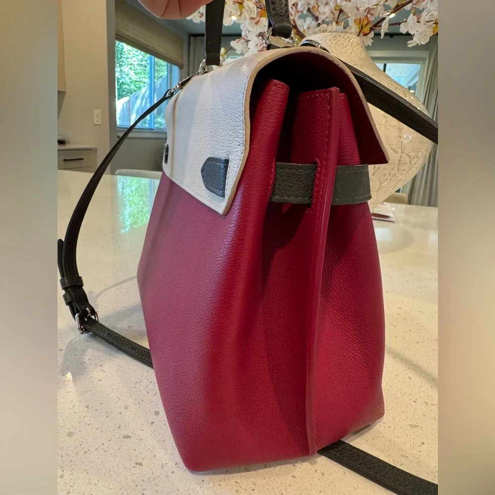 Louis Vuitton lock me Ever MM - Picture 7 of 15